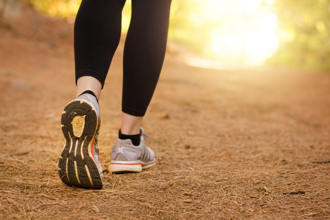 Salir a andar: los pasos que debes hacer para obtener todos sus beneficios