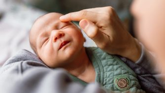 Causas y soluciones para los cólicos de tu bebé