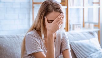La ansiedad y el estrés aumentan el inflammaging: cómo evitarlas según los expertos