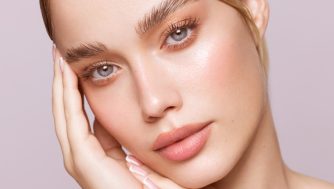 Si tienes un contraste bajo, este es el maquillaje perfecto para ti