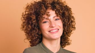 El soft halo es el corte perfecto para cabellos rizados y nosotros te decimos por qué