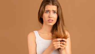 Los 8 mejores remedios naturales para sanar las puntas abiertas