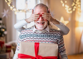 Encontrar los mejores regalos de Navidad para tu suegro.