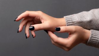 Ideas e inspiración para tus uñas: dale una vuelta a la típica manicura negra
