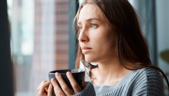 ¿Por qué en invierno estamos más tristes? Razones y soluciones