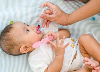 Cómo darle la medicina a tu bebé.