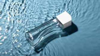 Los 7 mejores perfumes para hombre de esta primavera: elegantes y duran todo el día