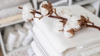 Manteles servilletas y trapos: cada cuánto se tienen que lavar